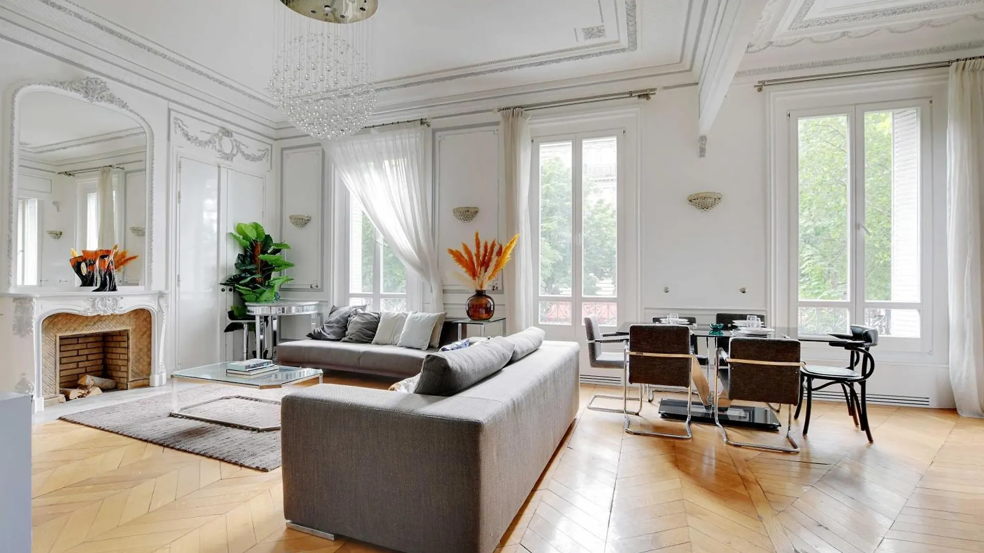 Magnificent Appt - 2Bd-4P - Georges V - Champs-Elysees Apartment Paris 0*,